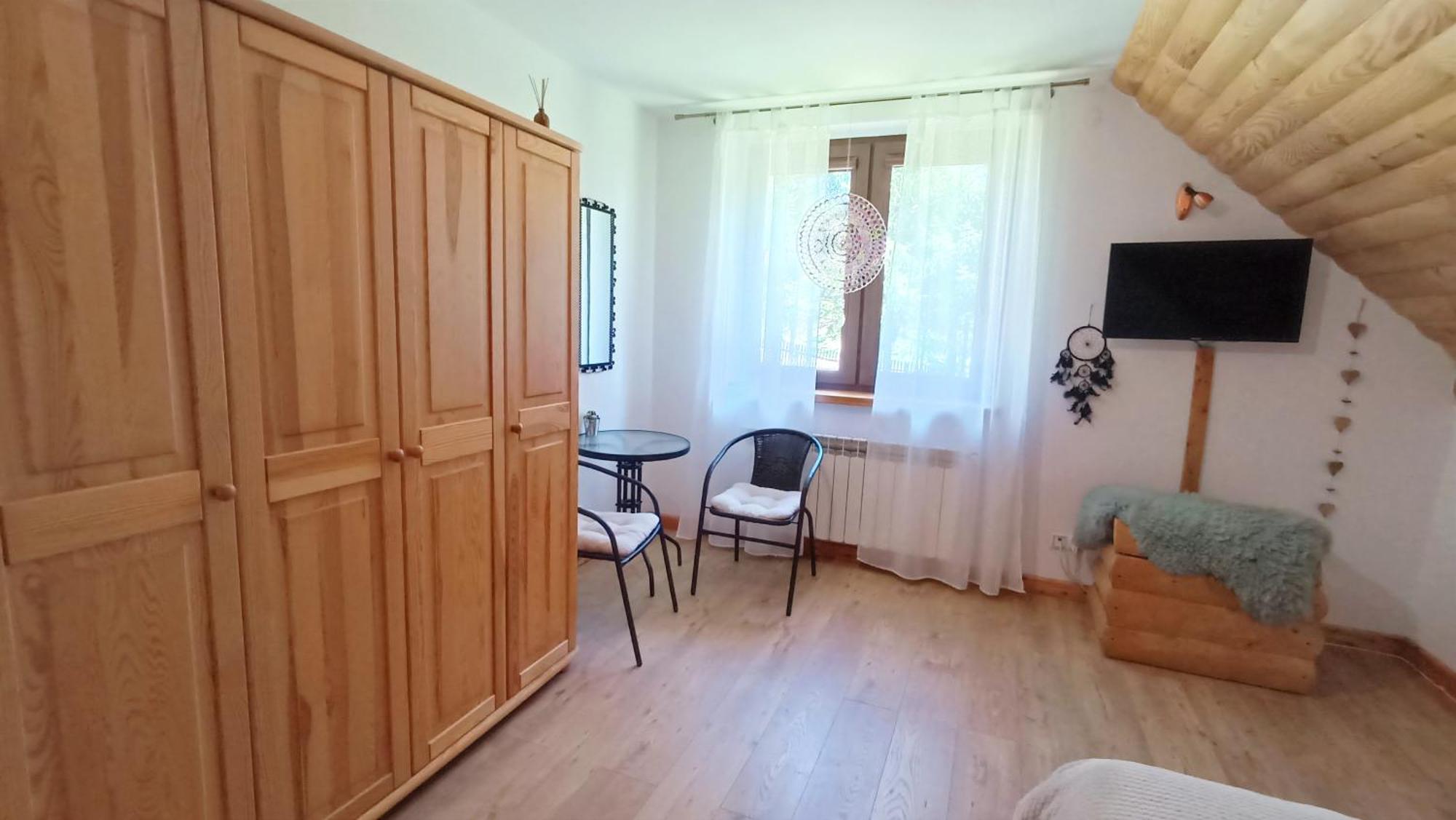 Zacisze Drwala Pensionat Lutowiska Rum bild