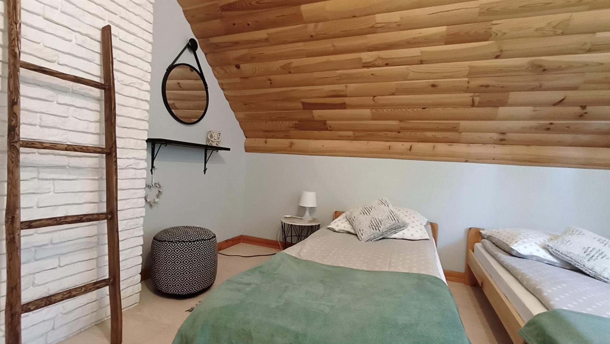 Zacisze Drwala Pensionat Lutowiska Rum bild